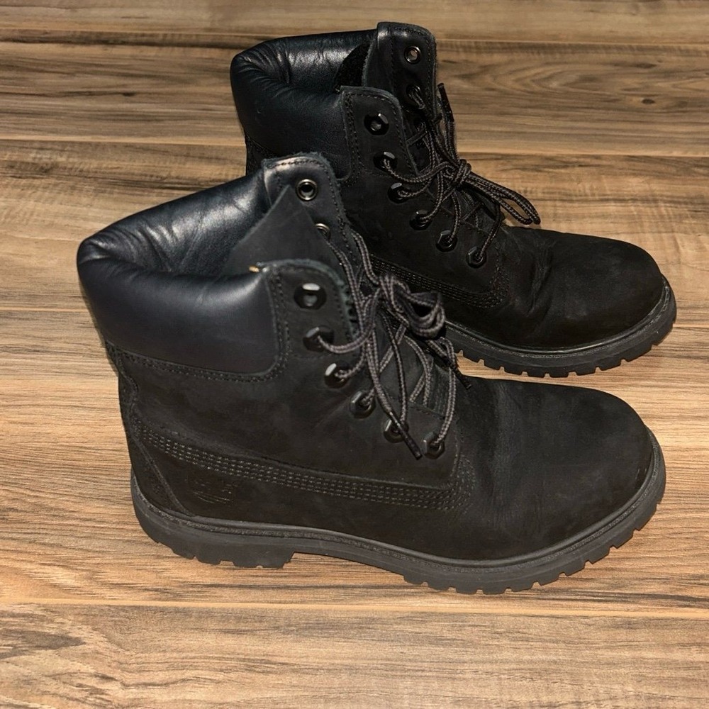 Timberland Women's 6" Premium Boot, Black, Size 6.5‎